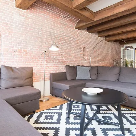 The Wall Homestay Amsterdam